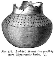 Earthenware vessel, Iron Age. Naverstad, Sweden. - Lerkärl från Naverstad i Bohuslän. Järnålder. - Size 1172 x 1234 pixels.