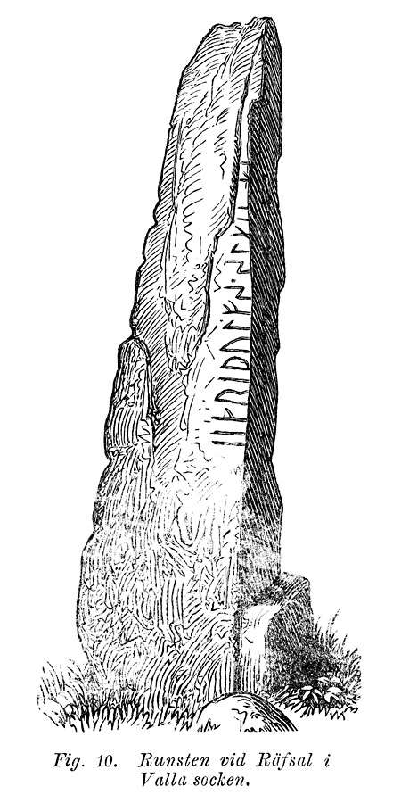 Rune Stone at Rävsal, Valla, Island of Tjörn, Bohuslän. Runstenen i Rävsal, Valla församling, Tjörn.