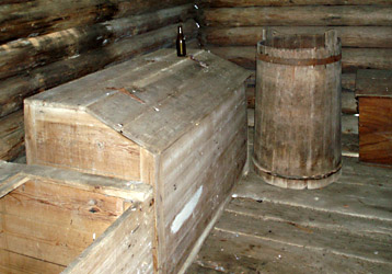 Interior of a Norwegian stabbur. Photo: Wikimedia Commons